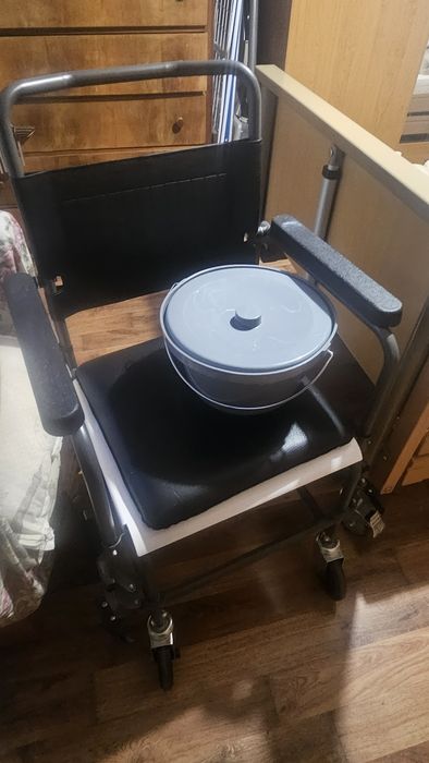 Болнично легло Хипнос, Антидекубитален дюшек, инвалидна количка