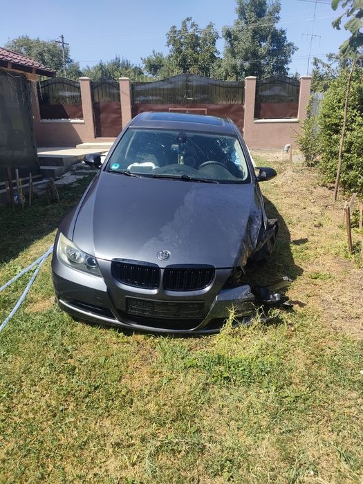 BMW seria 3 avariat partea stânga