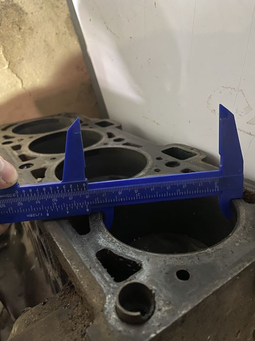 Продам блок приора 16 кл