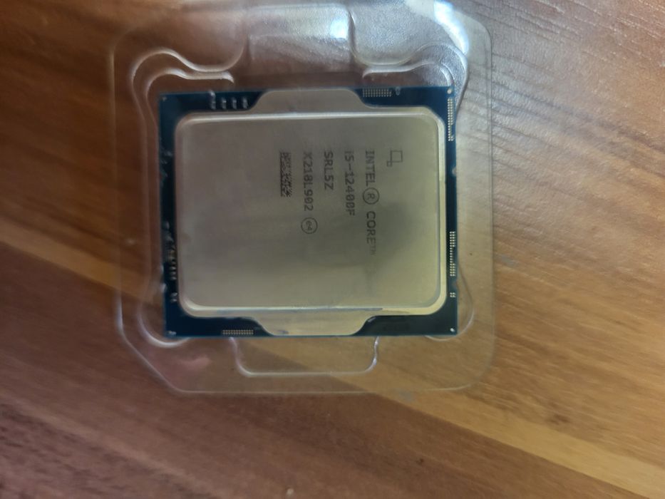 Procesor intel core i5 12400f + cooler stock