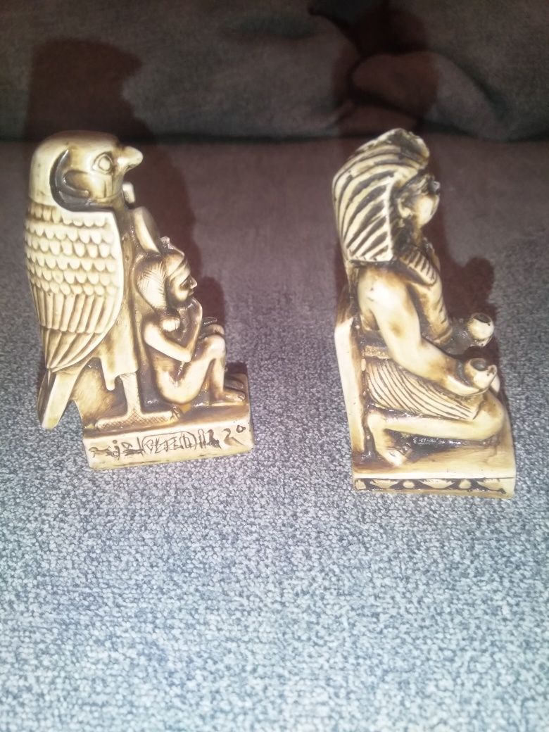 Statuiete Egiptene