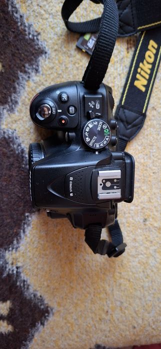 Vând Nikon d5300 stare buna de functionare cu tot  cu 4 obiective