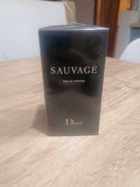 Vând parfum original Sauvage Dior