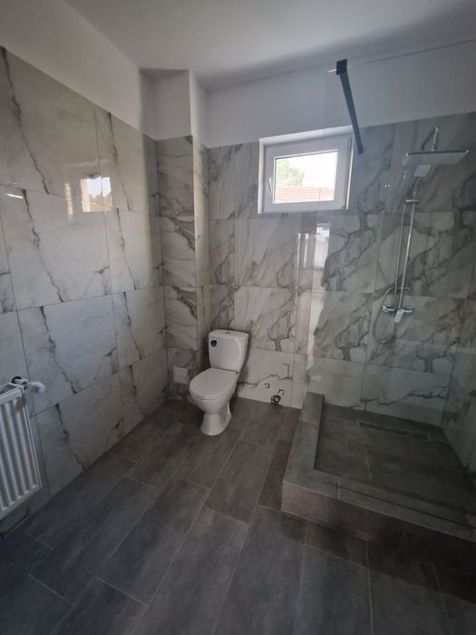 Vând sau Schimb Casa in Centru Voinesti