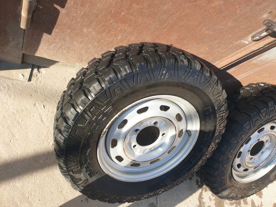 Шина бу на Собаль 4х4 Уаз Хантер