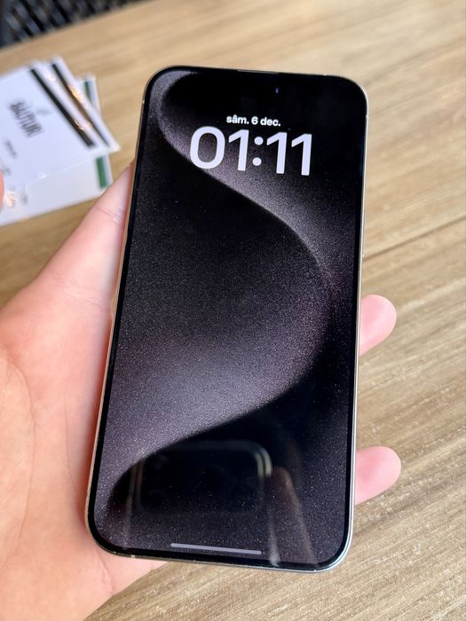 iPhone 15 Pro Max Natural Titanium 256GB