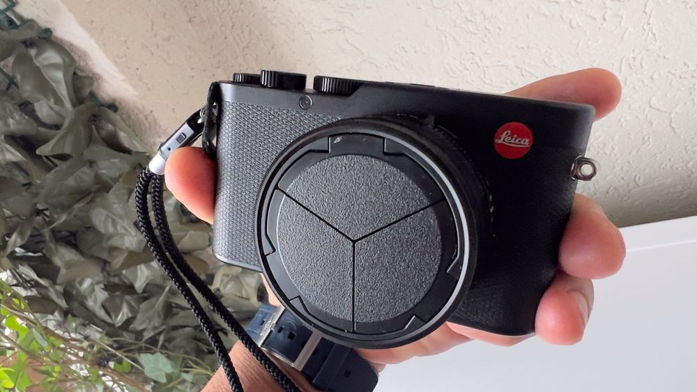 Leica D-LUX 8 Aparat Foto Compact Obiectiv Summilux 10.9–34mm F1.7-2.8