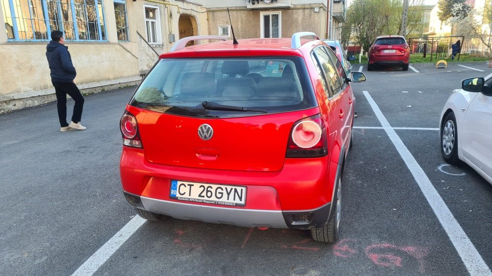 Vând Volkswagen Polo Cross 1.4 benzina