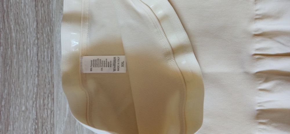 Bodyuri modelatoare noi