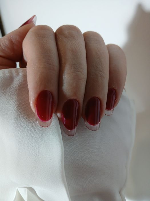 Unghii cu gel si oja semipermanenta