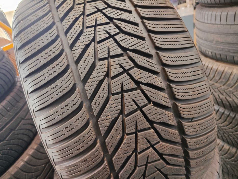 2бр.зимни гуми 295/30/21 Hankook