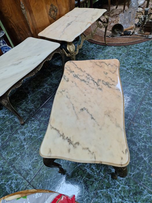 Чудесна английска бронзова белгийска масичка с оникс