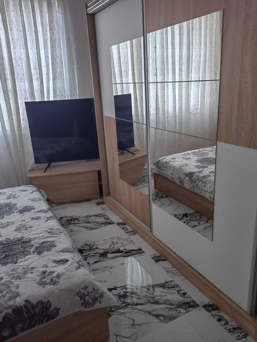 Продава се Тристаен апартамент в Асеновград - 70 кв.м за 1572 €/кв.м - Снимка #2