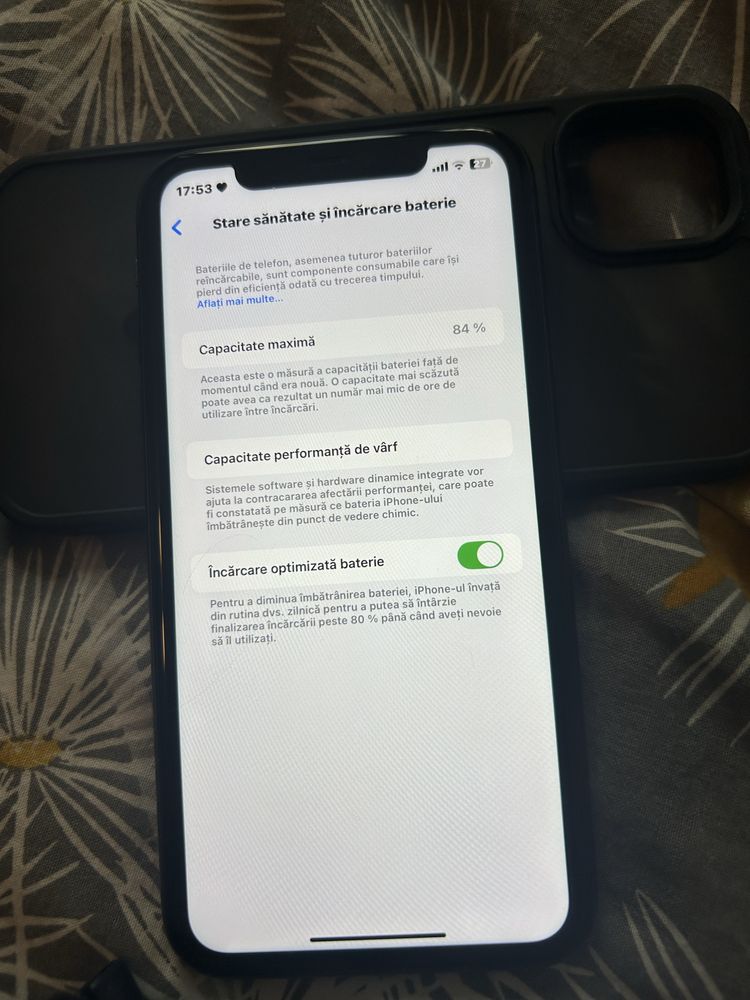 Iphone 11 vand sau schimb plus diferenta