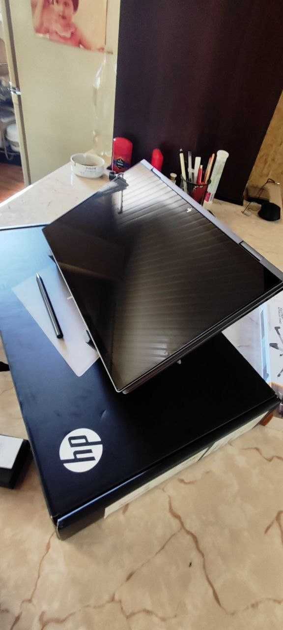 Ноутбук HP Envy X360