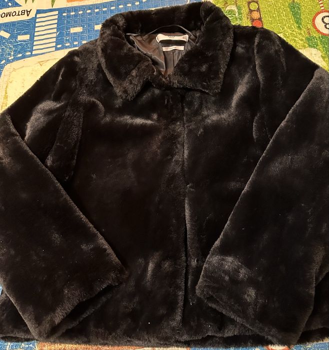 Зимний полушуба сатылады Манго дүкенінен алынған