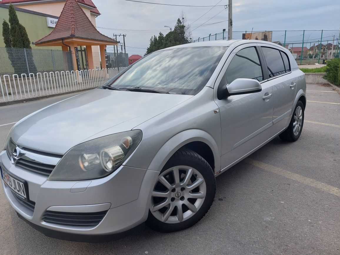 Vând Opel Astra H 1.6 Twinport,benzina,105 Cp