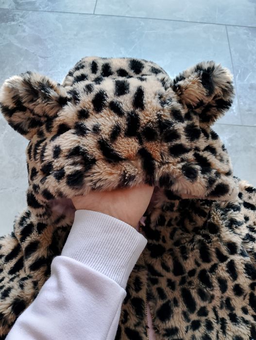 Детско леопардово плюшено яке с махаща се качулка  110-116 H&M