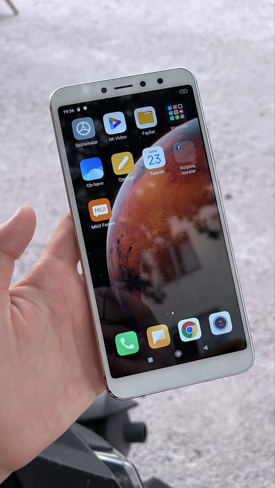 Redmi S2 sotiladi b/u