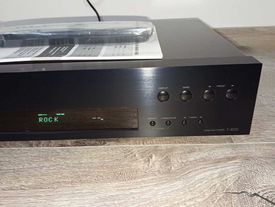 Дигитален приемник Onkyo T-4030