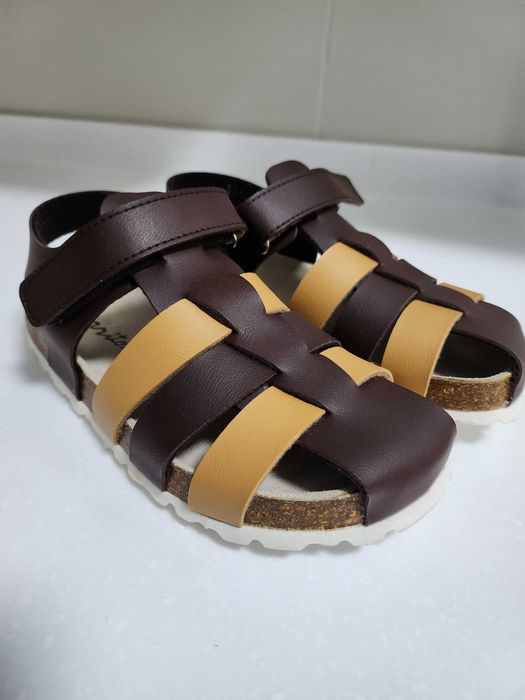 Детские сандалии