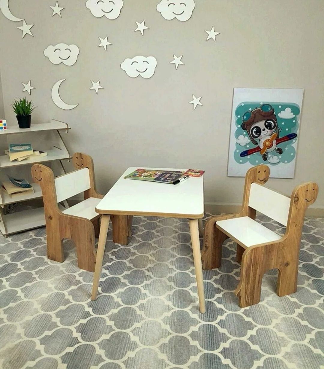 Детска маса и столове