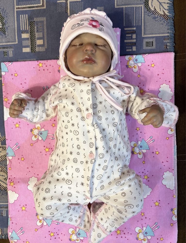 Кукла реборн девушка новорождённая.