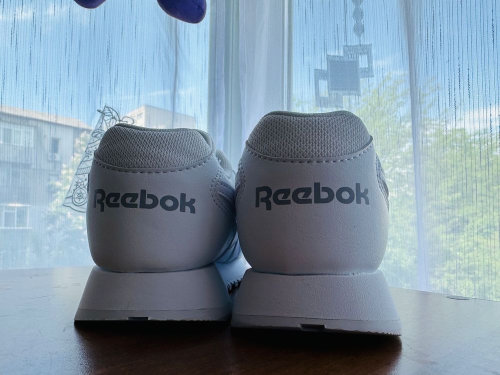 Vand adidasi dama Reebok marimea 37