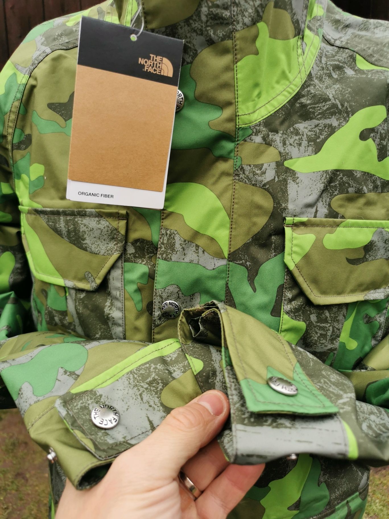 Geacă nouă Camouflage The North Face M bărbați