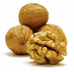 Puieti de Nuci altoiti