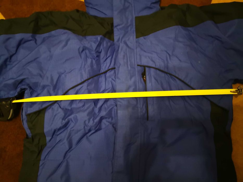 Vector-Jacheta iarna