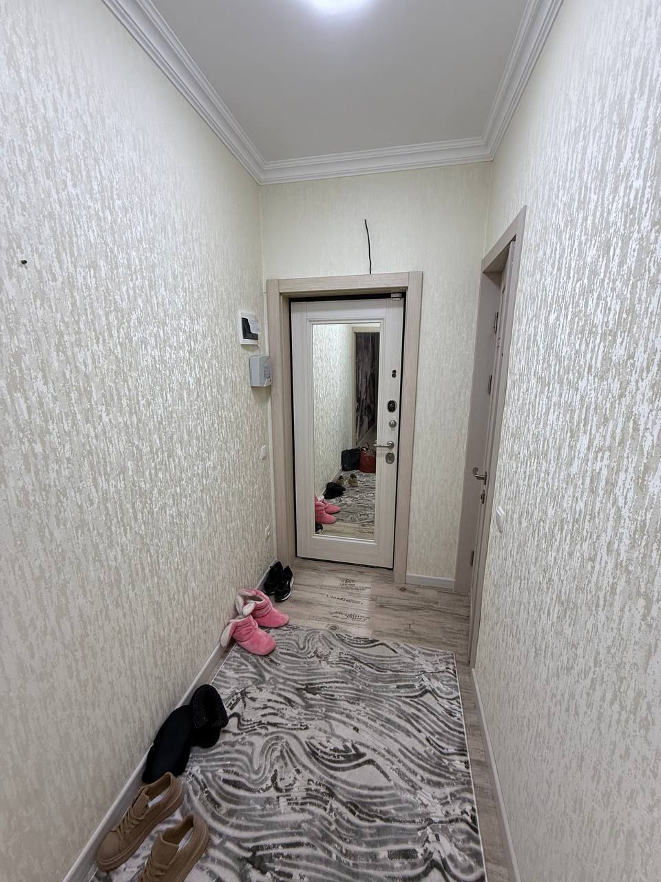 Срочно продаётся 1/4/4 Авиасозлар 1