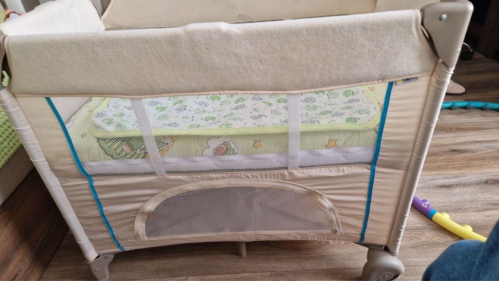 Преносима бебешка кошара