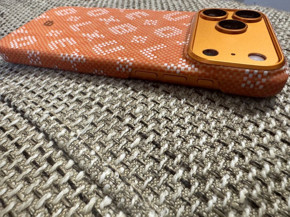 Husa din fibra de carbon  pentru Iphone 17 Pro Max