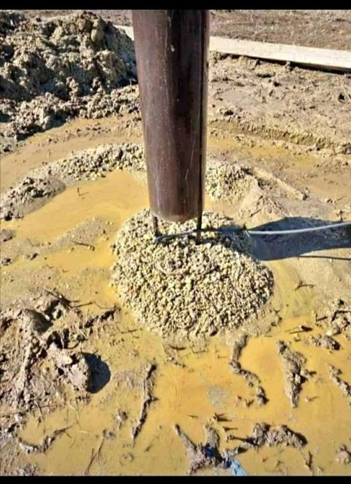Foraje puțuri de mici și mari dimensiuni