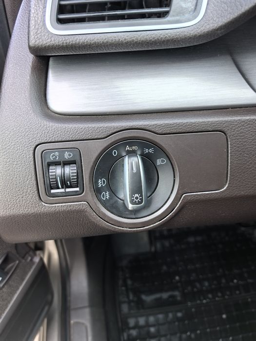 Vând Volkswagen Passat b7 break