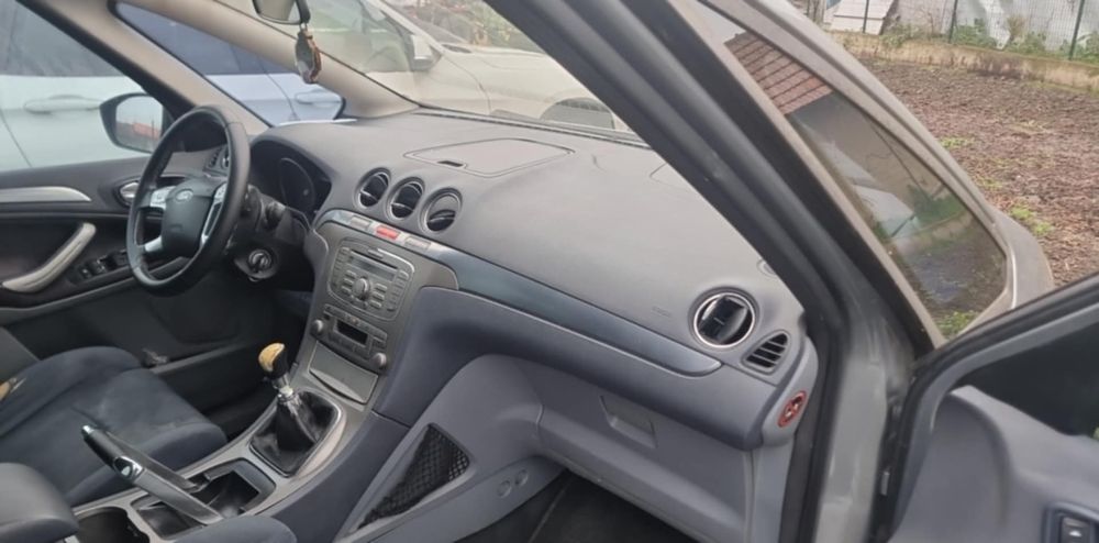 Vând Ford S Max 1.8tdci