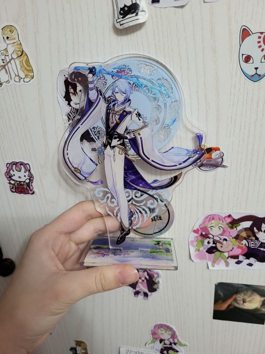 Фигурка акриловая