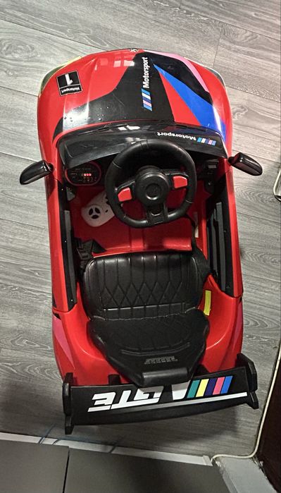 Masinuta electrica cu telecomanda