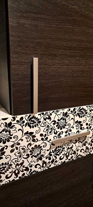 Mobila living alb-negru