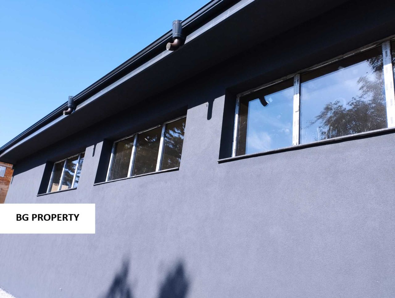 Продава се Склад в София, Обеля 1 - 240 кв.м за 1000 €/кв.м - Снимка #1