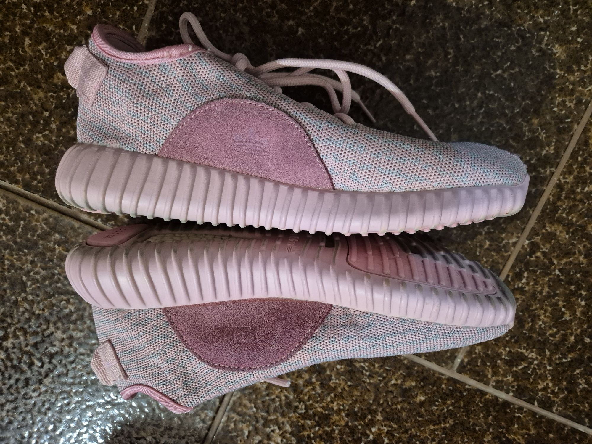 Adidas yeezy boots 350