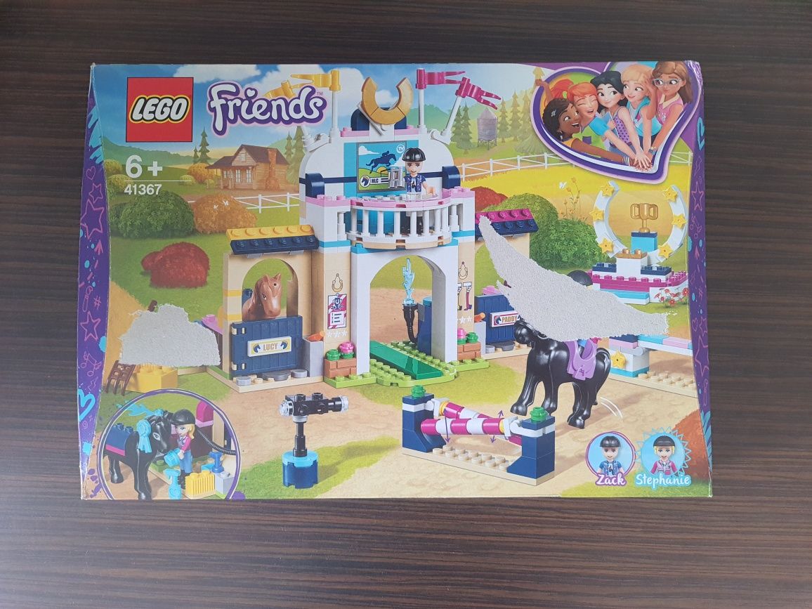 LEGO Friends - Sariturile cu calul lui Stephanie 41367, 337 piese