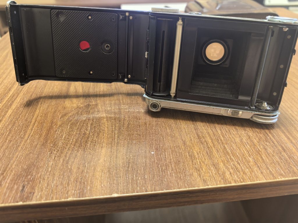 Vând aparat foto colecție Voigtlander Bessa 46 -Baby Bessa