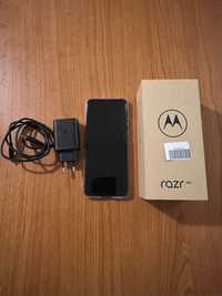 Vând Motorola Razr 40 - NOU