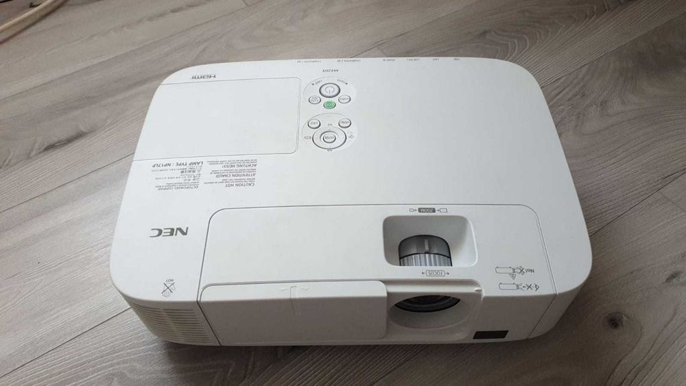 video proiector nek ,proiector diall