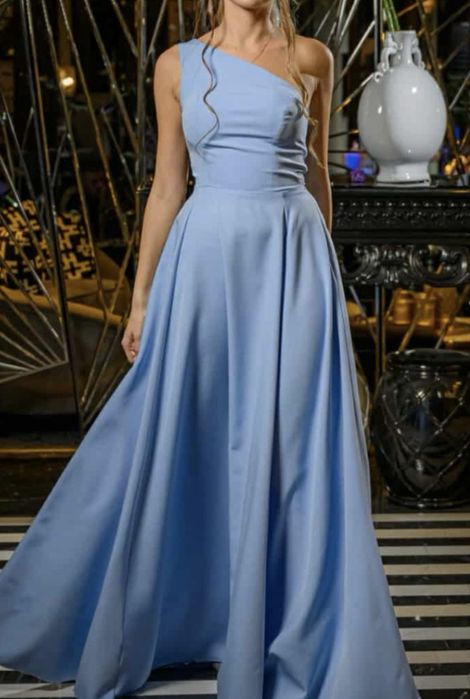 Дамска официална рокля “Escuara”