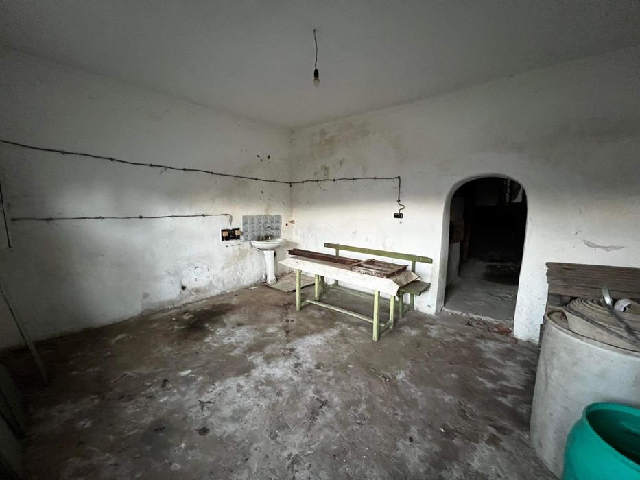 Продава се Къща в с. Осен, Област Враца - 250 кв.м за 66 €/кв.м - Снимка #4