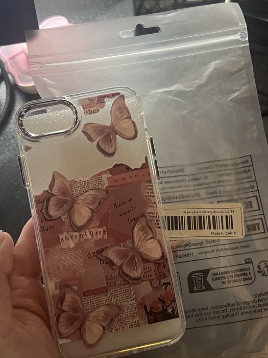 продам чехол на айфон 7,8,се