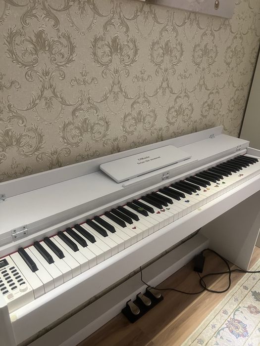 электропианино , новый